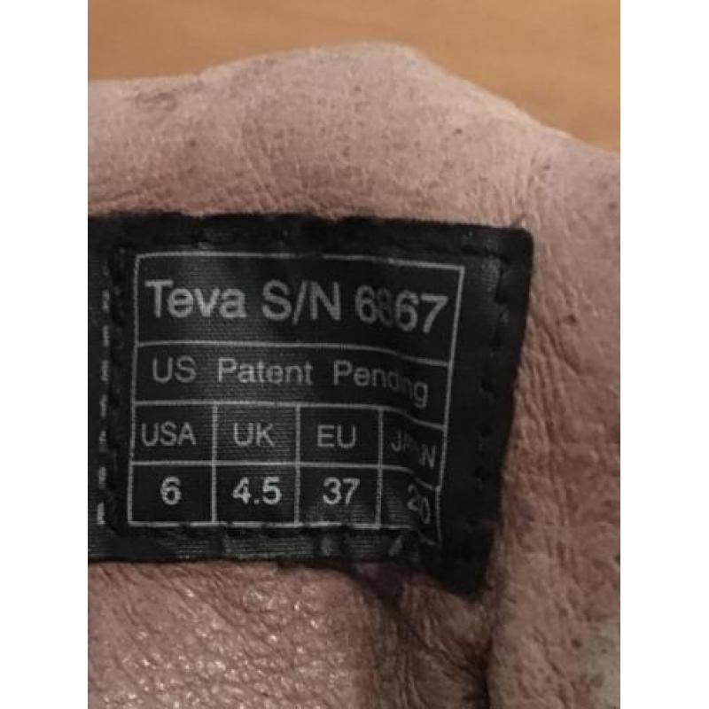 Teva bergschoenen vibram zool
