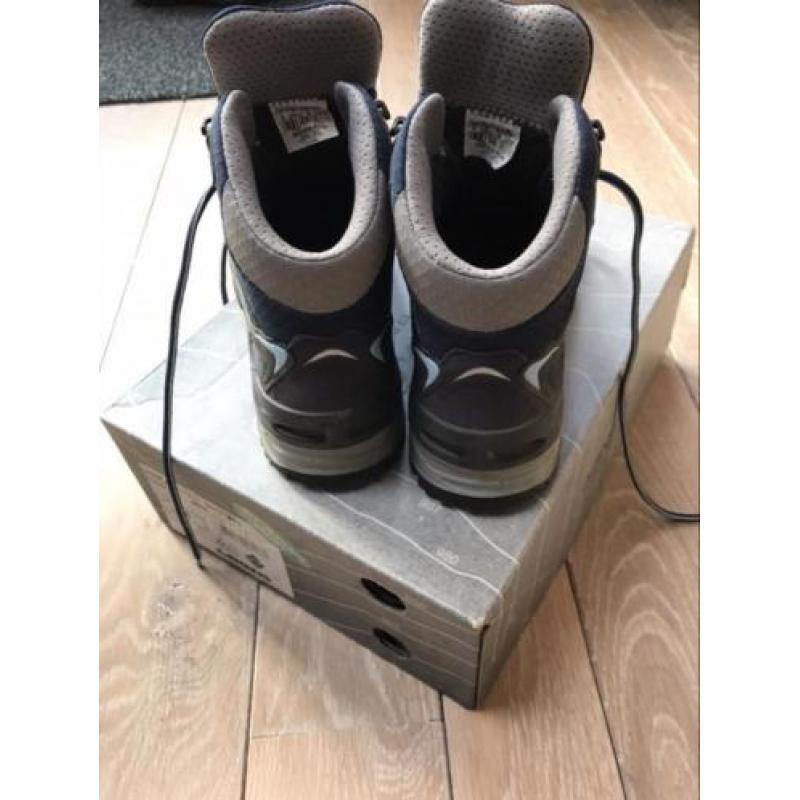 Wandelschoenen Lowa maat 39,5