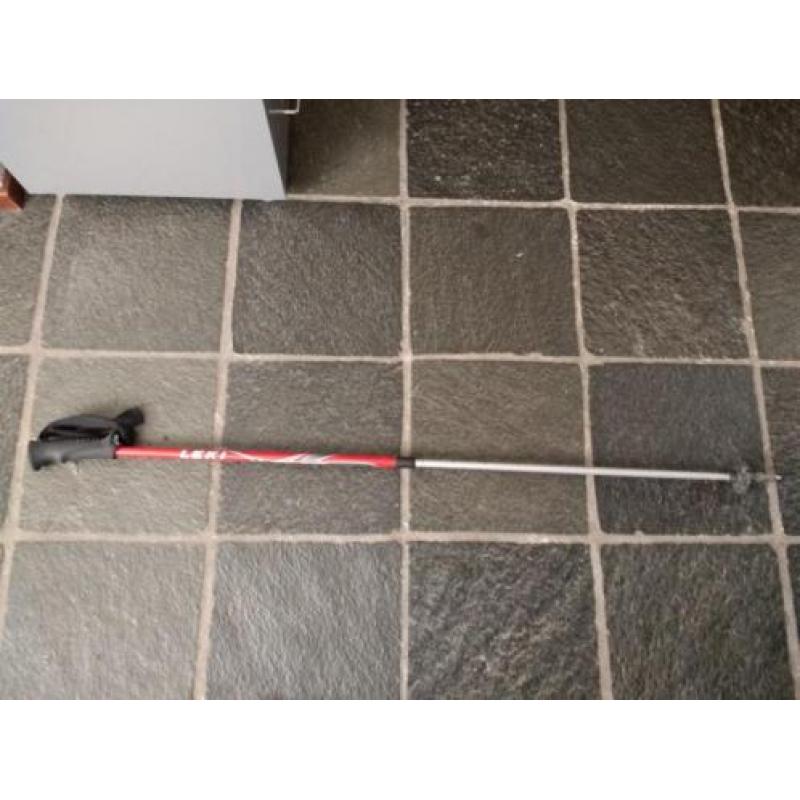 Leki Kinder wandelstokken rood. Uitschuifbaar tot 1,10m.