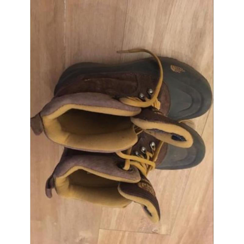 North face hiking boots / bergschoenen 38
