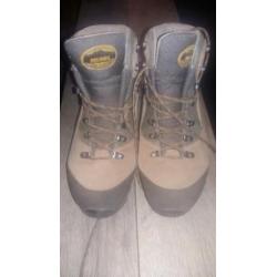 Meindl wandelschoenen maat 7,5 (41,5)