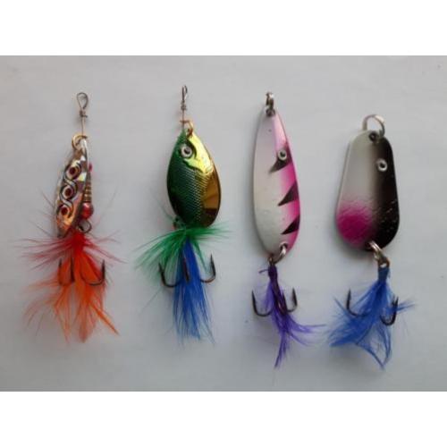 Assortiment nieuwe spinners en pluggen 20 stuks