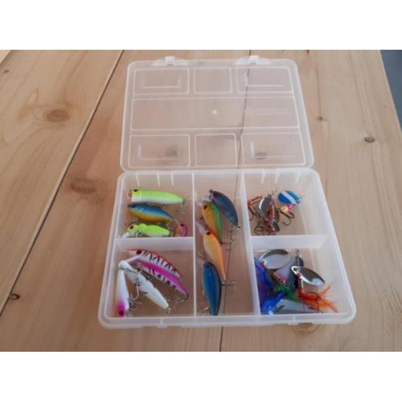 Assortiment nieuwe spinners en pluggen 20 stuks